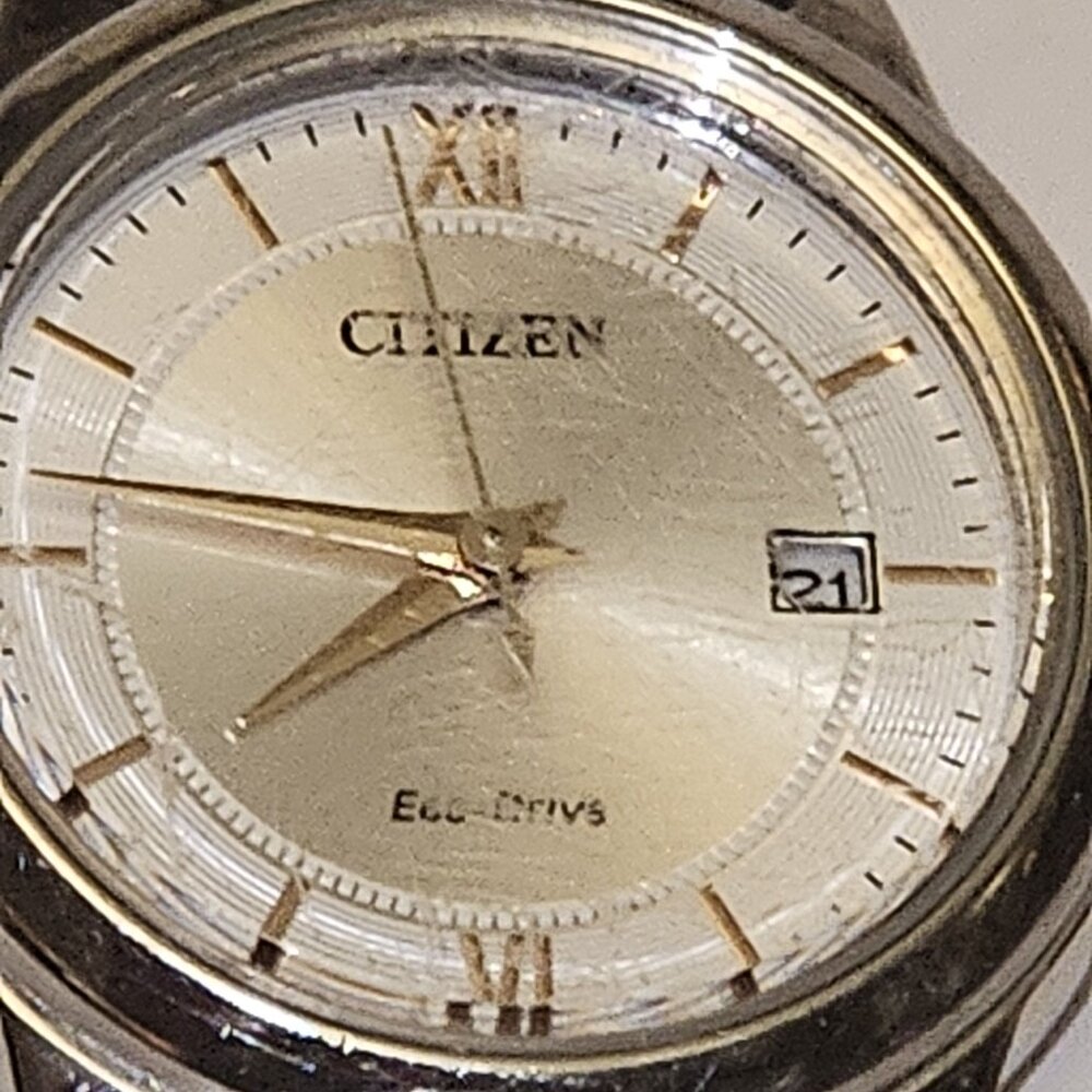 Beautiful Citizen Eco-Drive women's watch, which means it's powered by light